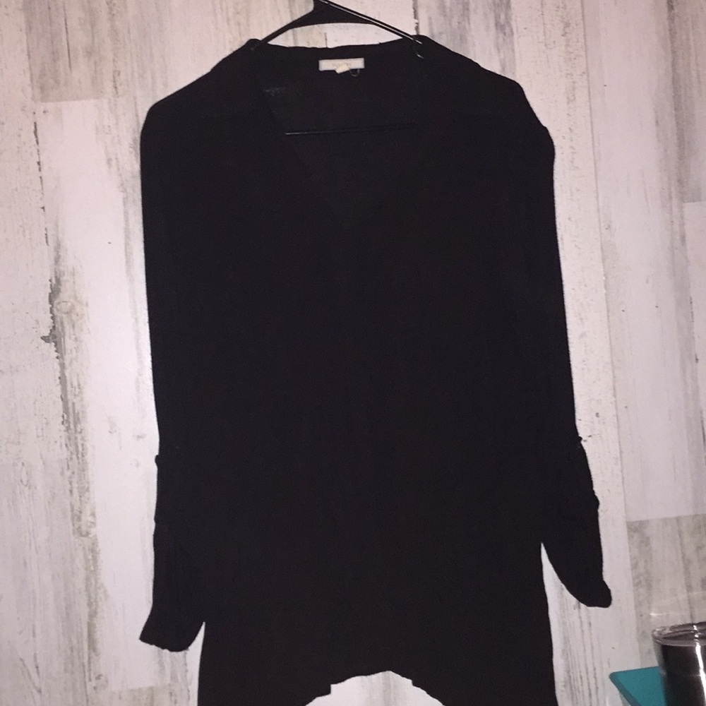 Flowy black Long sleeve top